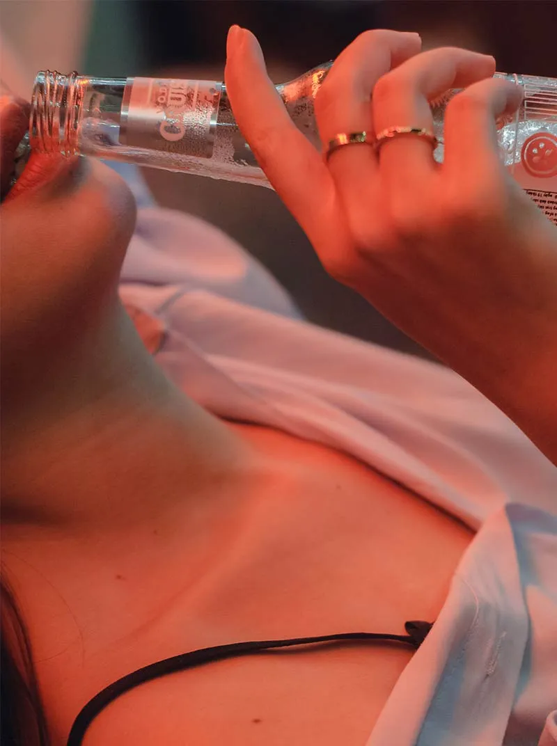 Jente alkohol2
